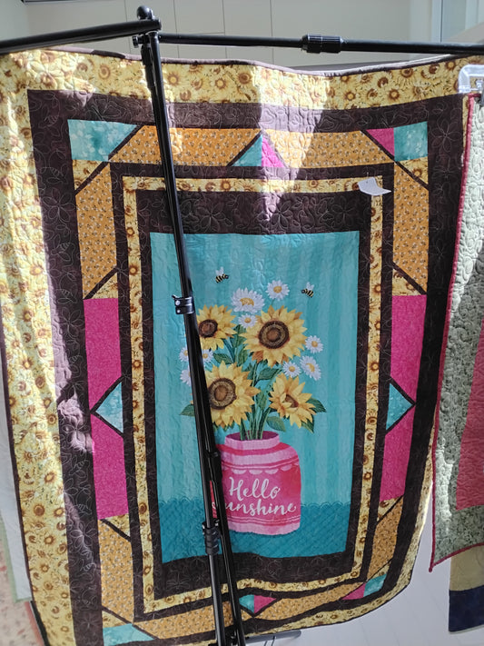 Sunflower. Hello sunshine quilt