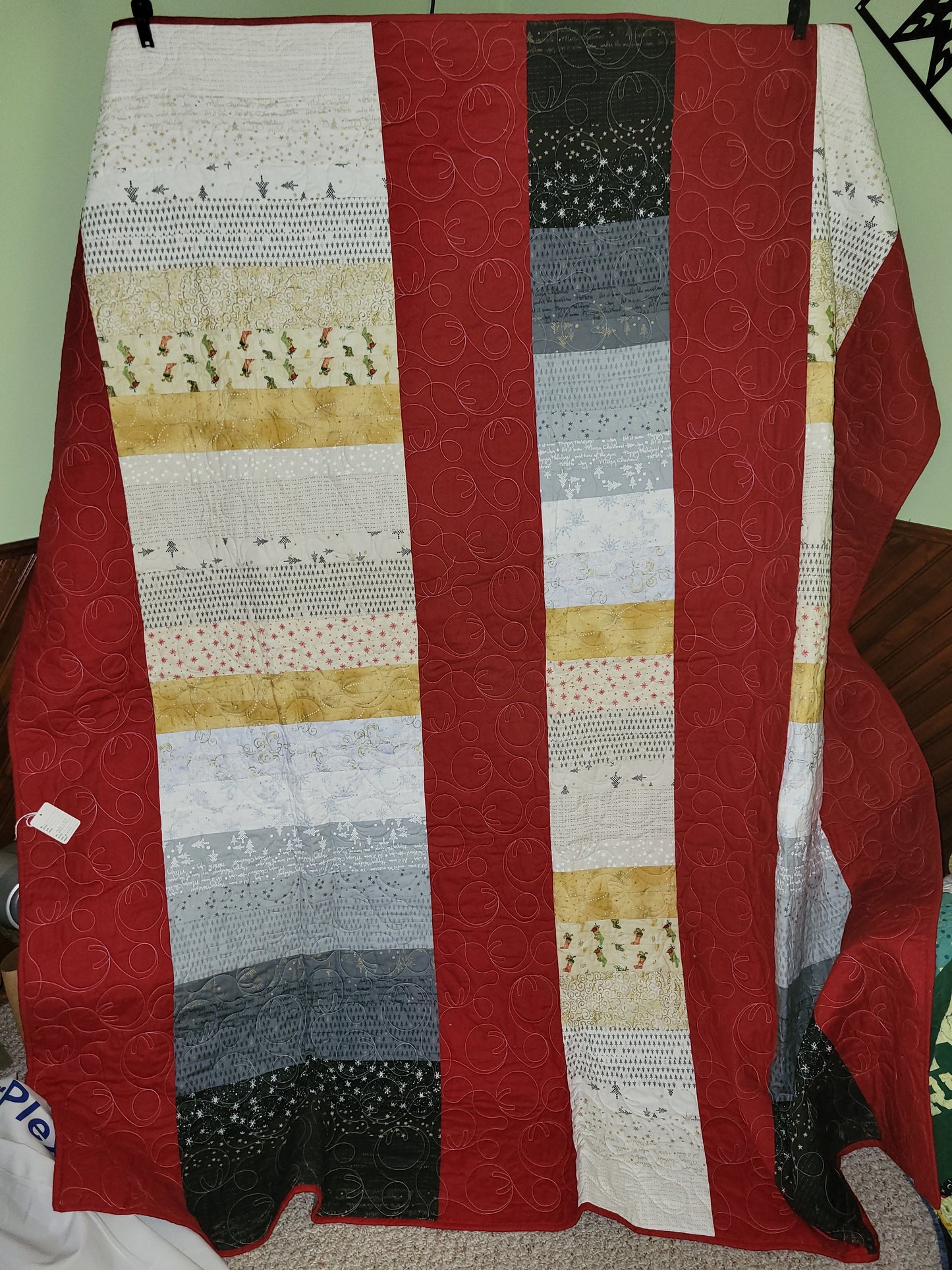 Red and Gold Christmas Quilt